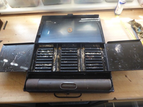 Vintage reeves metal - metal,