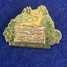 Vintage FOREST GATE WANDERERS IBC Indoor Bowling Club Enamelled Metal Pin Badge