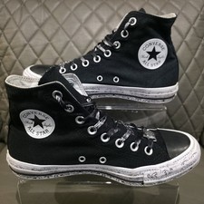 Miley Cyrus x Converse Chuck