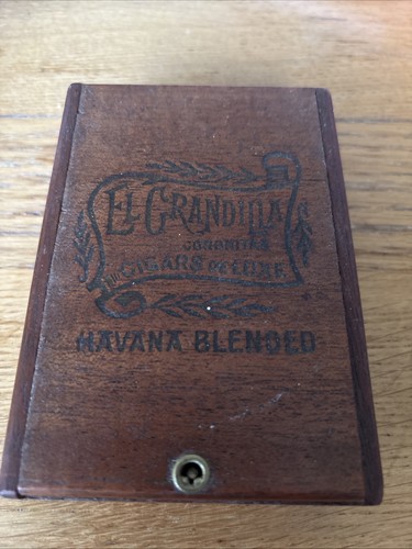 Small vintage cigar box - cigar,
