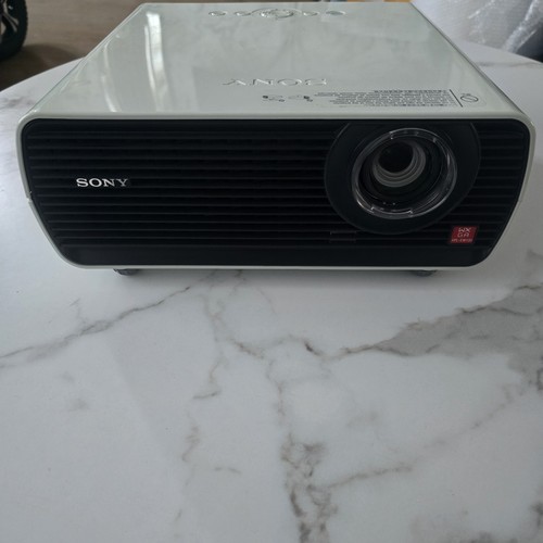 Sony vpl ew130 hdmi projector - sony,
