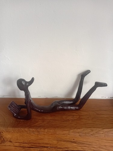Cast iron figurine a - cast,