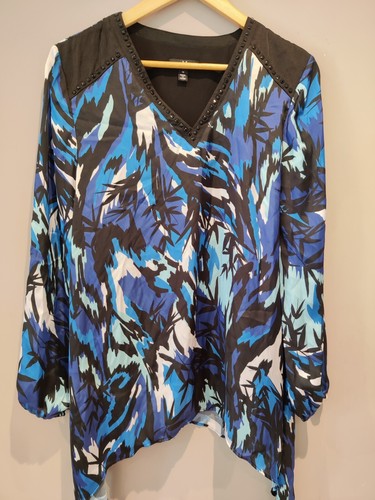 Qvc fashion julien - by,