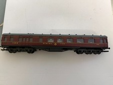 Hornby LMS Dining Coach 12 Wheel OO (1 pair wheels missing)