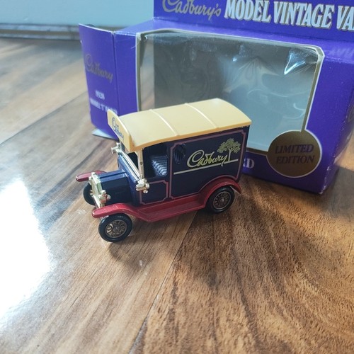 Lledo cadbury 1928 model t - cadbury's,