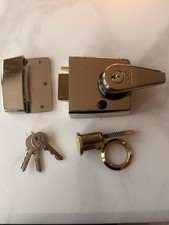 Double Locking Nightlatch in a