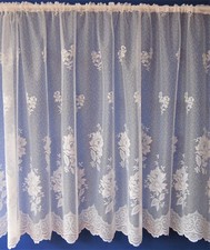 VICKY A DELIGATE FLORAL