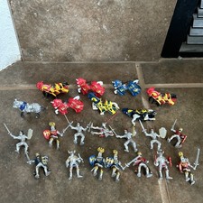 Lot Of 22 Papo Medieval Castle