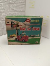 Modern Toys Fork Lift Truck