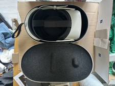 Oculus Quest 2 Virtual Reality Headset