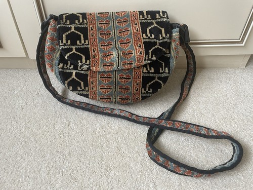 Vintage carpet bag - vintage, bury
