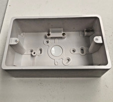 Cooker back box 2 Gang 47mm Surface Pattress Box – White – With Earth Terminal