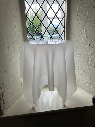 Essey clear illusion table - essey,