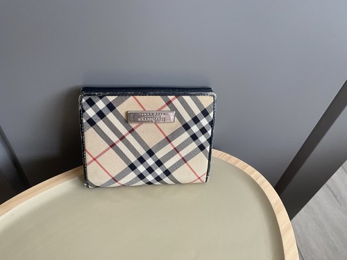 Vintage burberry blue label - burberry,