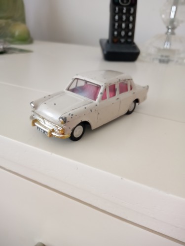 Triang vintage spot hillman - spot,