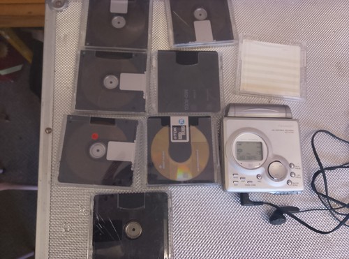 Sharp minidisc player - sharp,