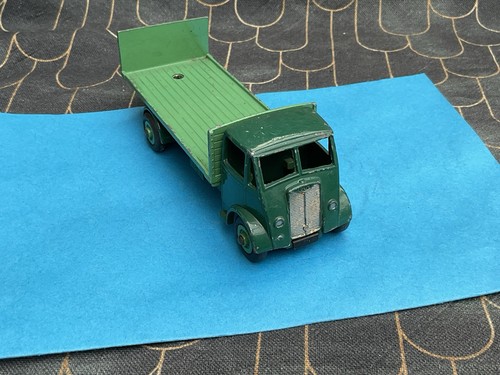 Dinky toys 513 guy - no.513..guy, flat