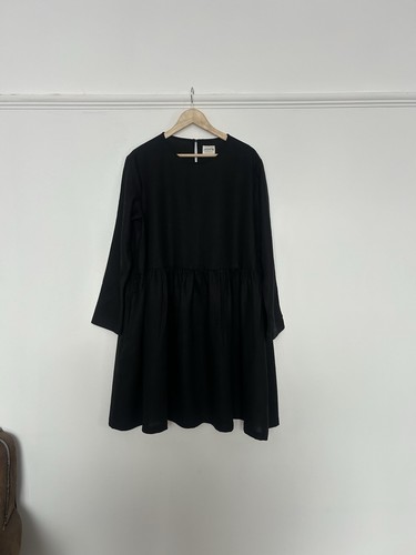 Off clothing black - on,