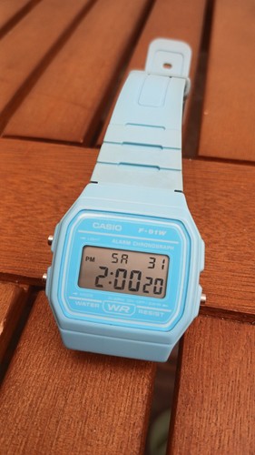 New retro light blue casio - new,