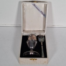 Yeoman plate egg cup - yeoman,