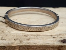 Vintage Hallmarked  Silver Foliate Hinged Bangle. D&F. 1953.  B'ham. Wax A/F