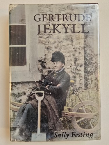Gertrude jekyll sally - gertrude,