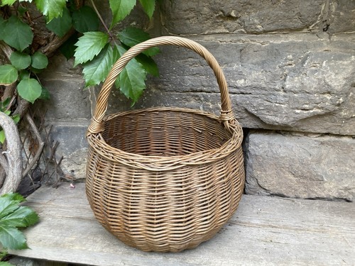 Wicker shopping basket - shopping,