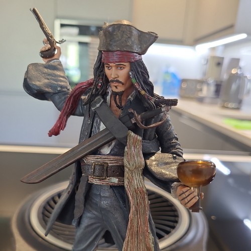 Captain jack sparrow pirates - captain,