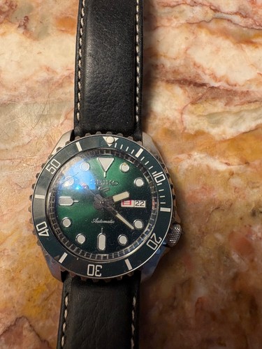 Manual winding seiko watch - winding,