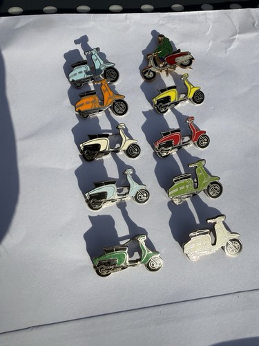Lambretta scooter pin badge - 10,