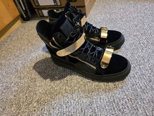 Giuseppe Zanotti Coby