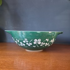 Vintage Pyrex Clover Shamrock