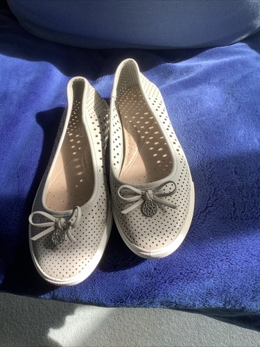 New ladies slip shoes size - on,