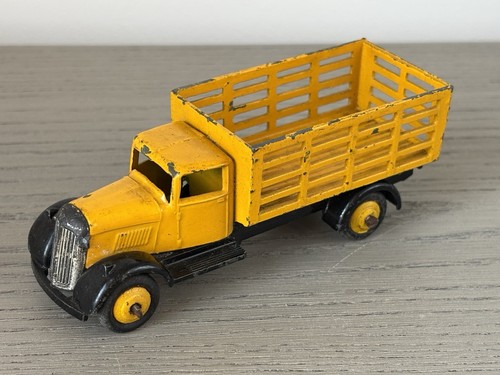 Dinky toys market gardeners - dinky,