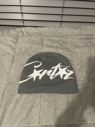 Grey and white - white, cortiez