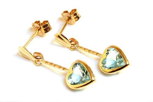 9ct gold blue topaz - drop, heart
