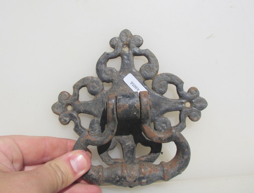 Large victorian iron lever - large,