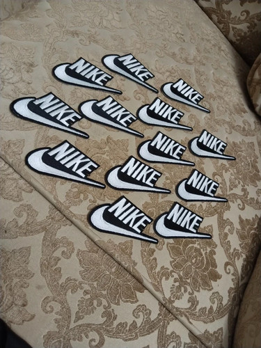 Nike swoosh logo - nike, high-quality