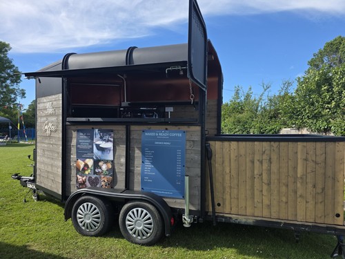 Vintage horsebox catering - horsebox,