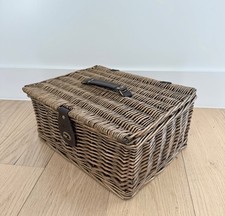 Wicker hamper picnic - wicker,