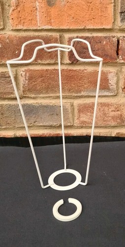 Lamp shade carrier adaptor - ,