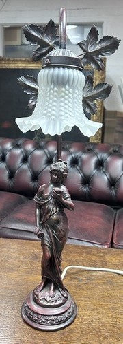 French resin female - (e122),
