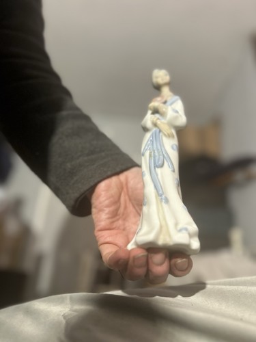 Small chinese lady - chinese, figurine