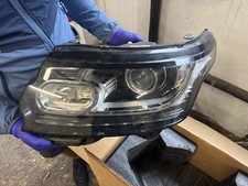 Land Rover Range Rover Vogue L405 2013-2017 Headlight LR067203 Pair Left & Right