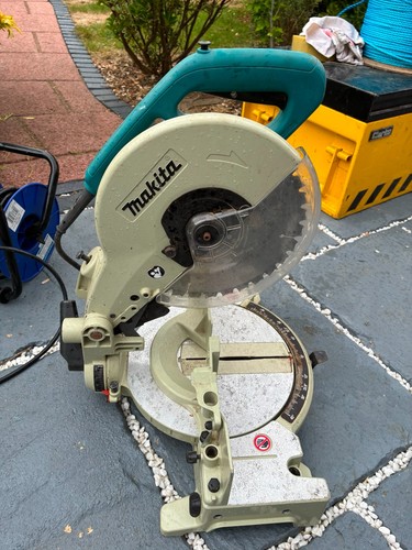 Makita chop saw - chop,