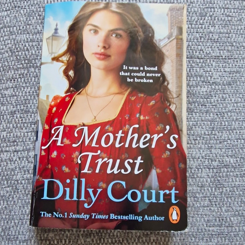 Dilly court mother - court, mother's