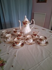 Royal Albert Old Country Roses