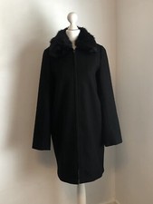 Ladies Coat By Warehouse Size 8 Black With A Detachable Fur Collar Zip Closing
