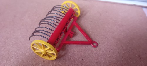 Dinky toys hay rake - hay, see