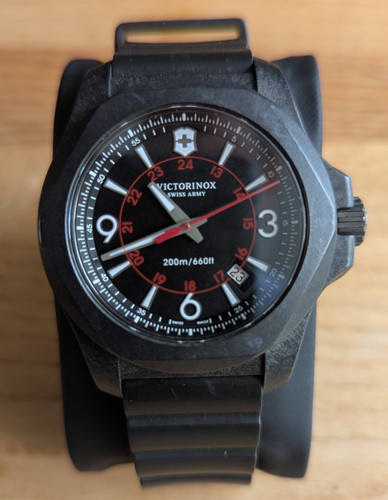 Victorinox inox carbon quartz - victorinox,